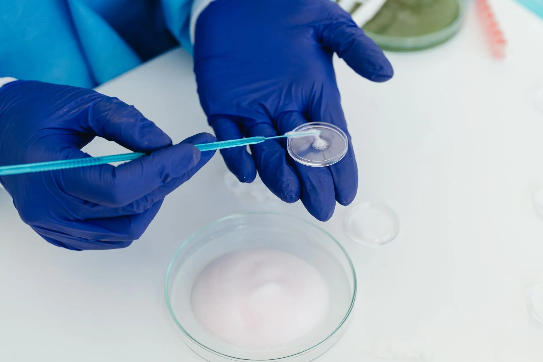 医美级护肤品研发趋势：生物科技在皮肤修复中的应用观察正文配图 2
